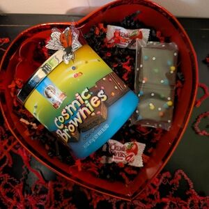 Cosmic Brownies Heart-Shaped Party Set